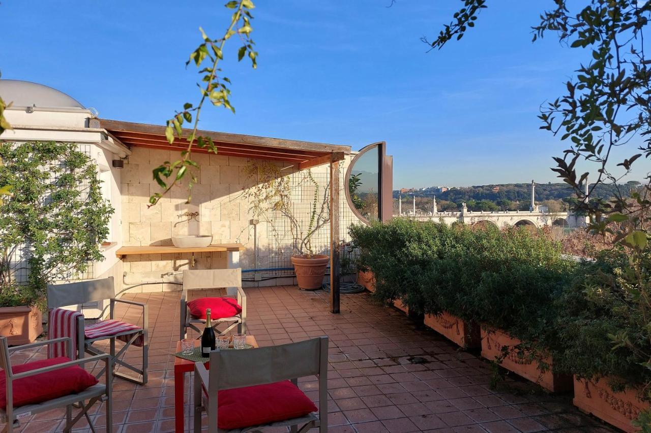 로마 Beautiful Loft In Ponte Milvio With Terrace 아파트 외부 사진