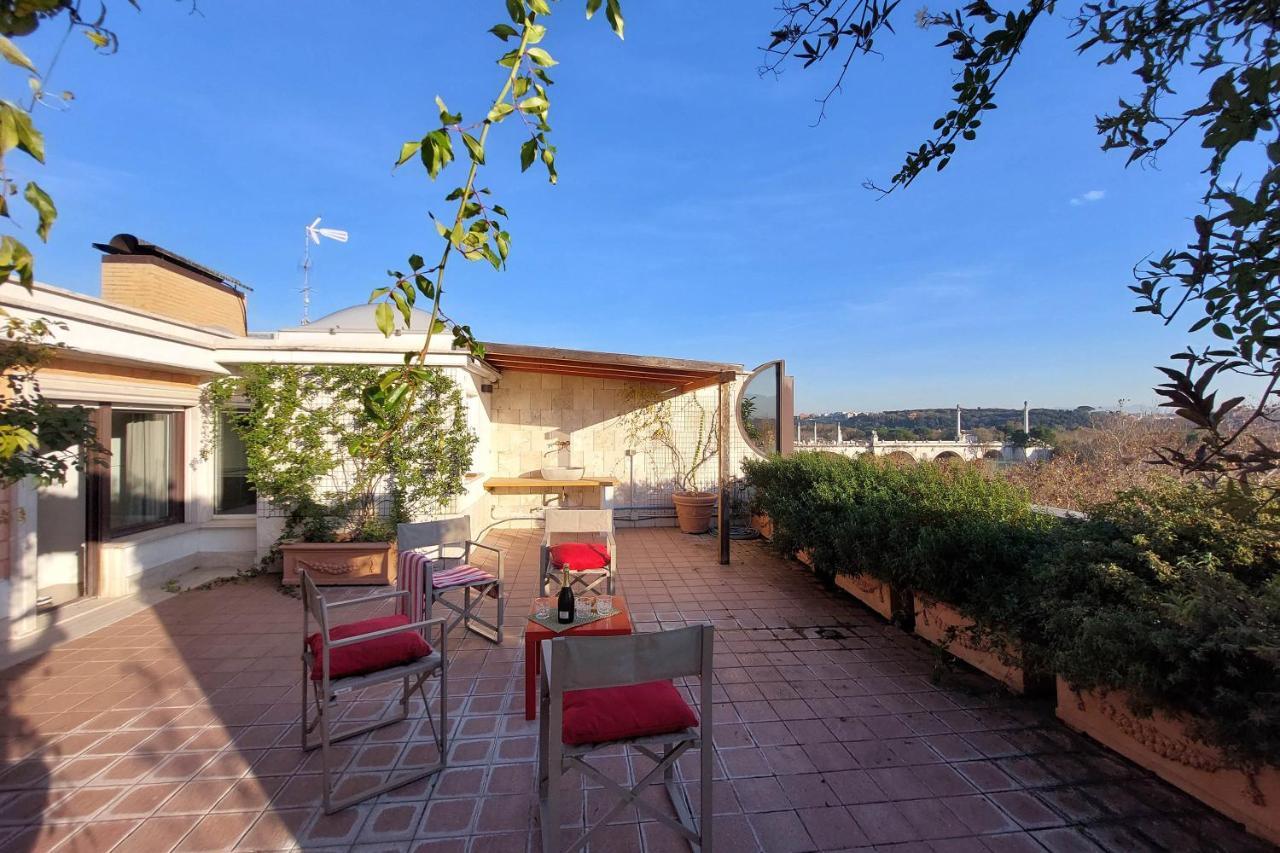 로마 Beautiful Loft In Ponte Milvio With Terrace 아파트 외부 사진