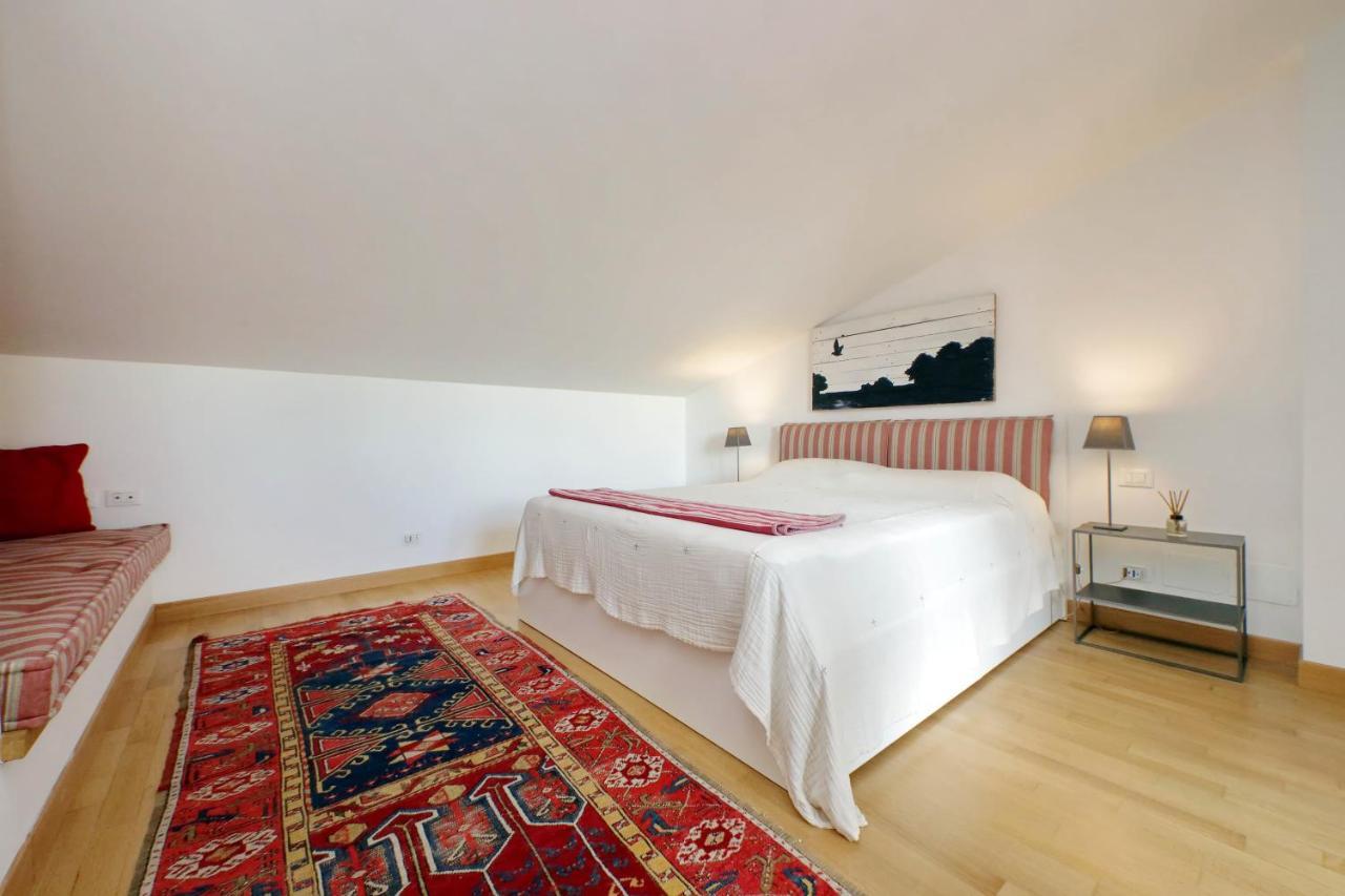 로마 Beautiful Loft In Ponte Milvio With Terrace 아파트 외부 사진
