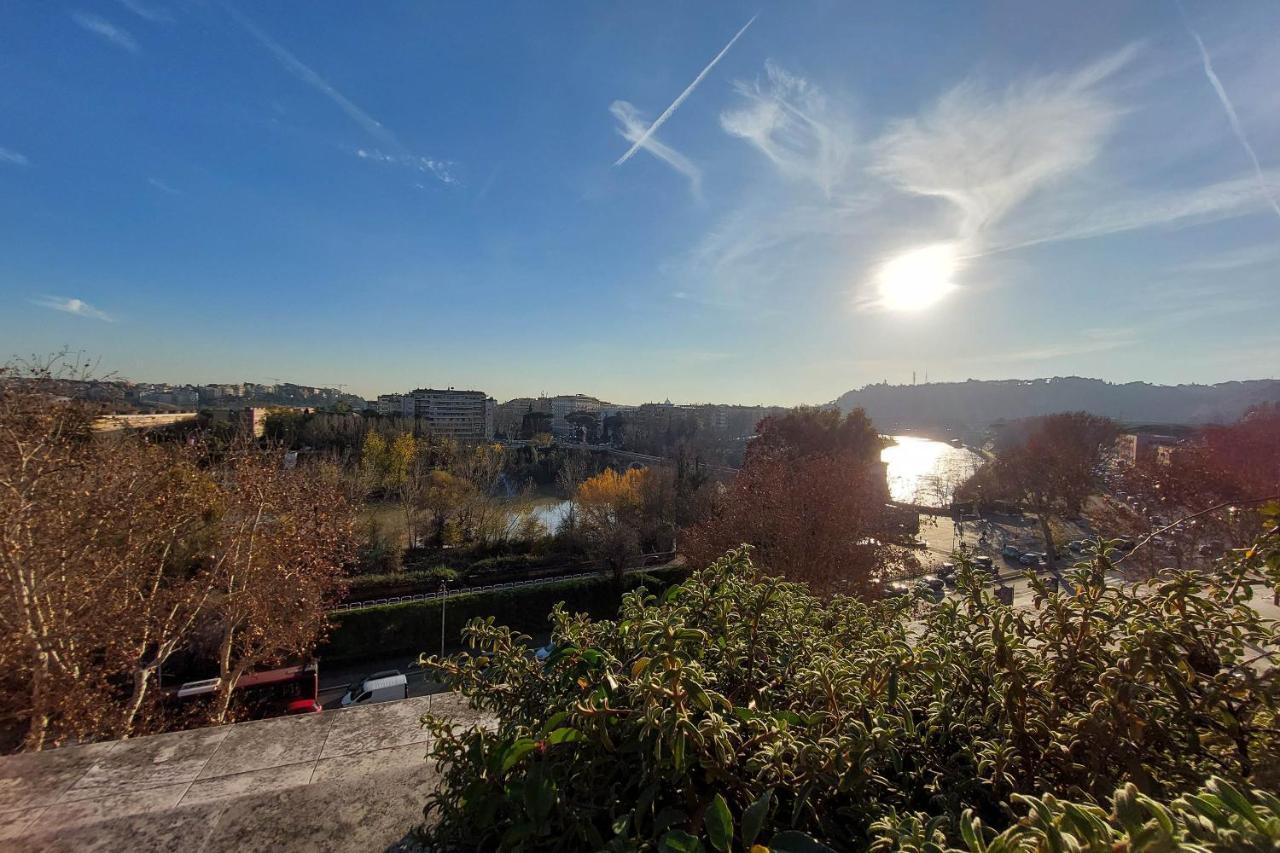 로마 Beautiful Loft In Ponte Milvio With Terrace 아파트 외부 사진